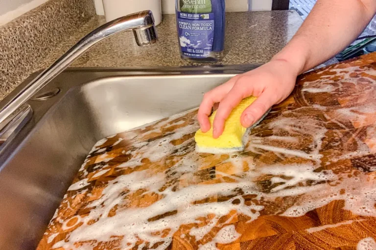How to Clean a Wooden Cutting Board: Keep Your Kitchen Safe and Sanitary