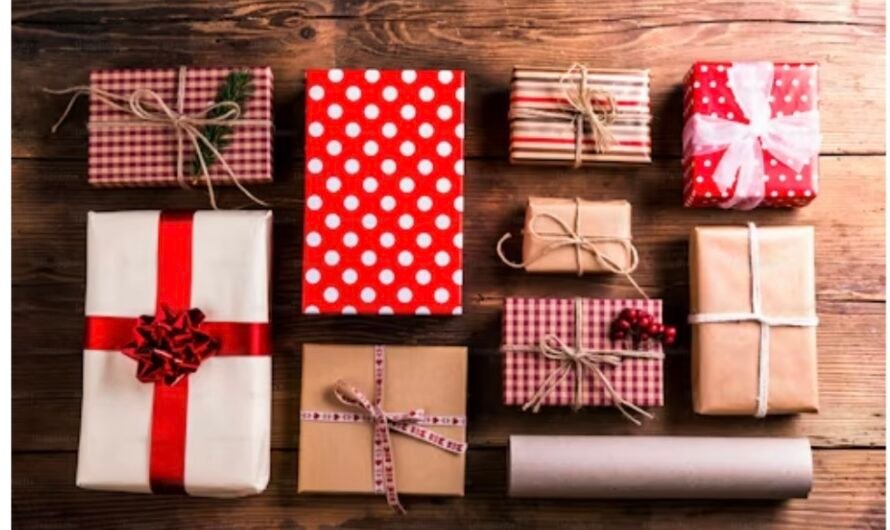 Custom Holiday Gifts That Spark Joy: Promotional Ideas for Clients and Employees